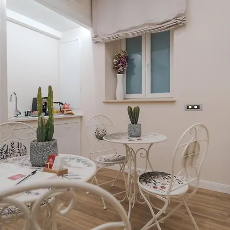 Aurea Colosseum Guest House